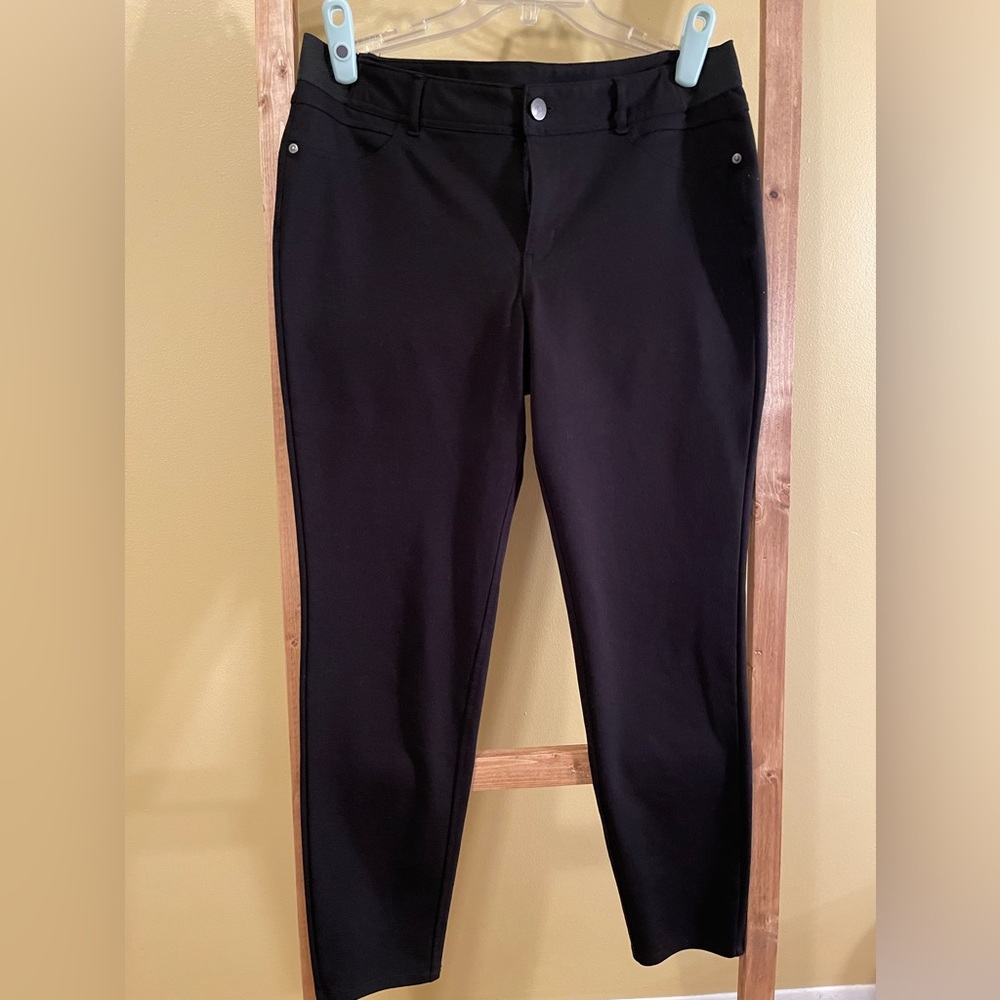 Simply Vera Skinny midrise black Size Large pants